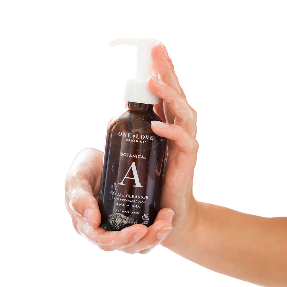 2573300_Botanical-A-Cleanser_altimg_4Flat